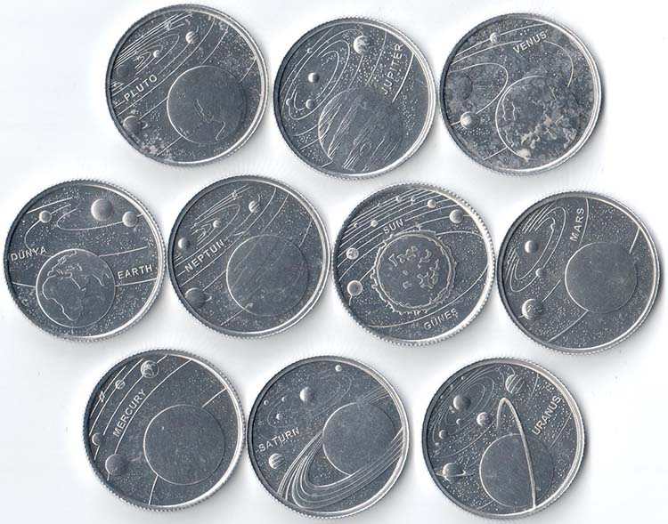 Монеты планета земля. 10 Куруш 2023. Планета из монет.